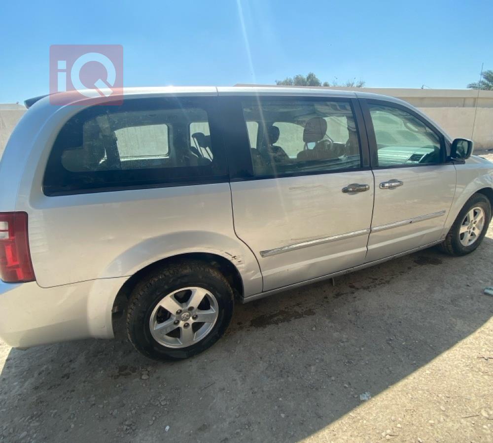 دودج جراند كارافان